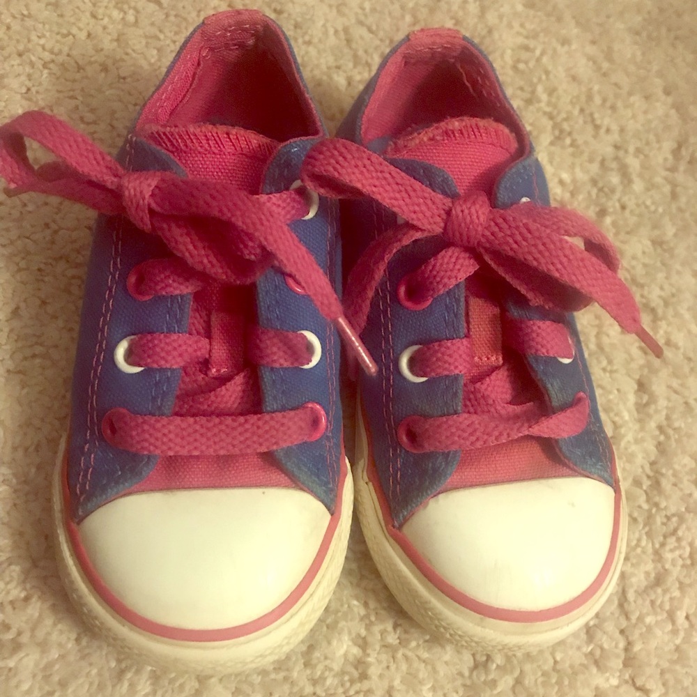 Converse Size 7